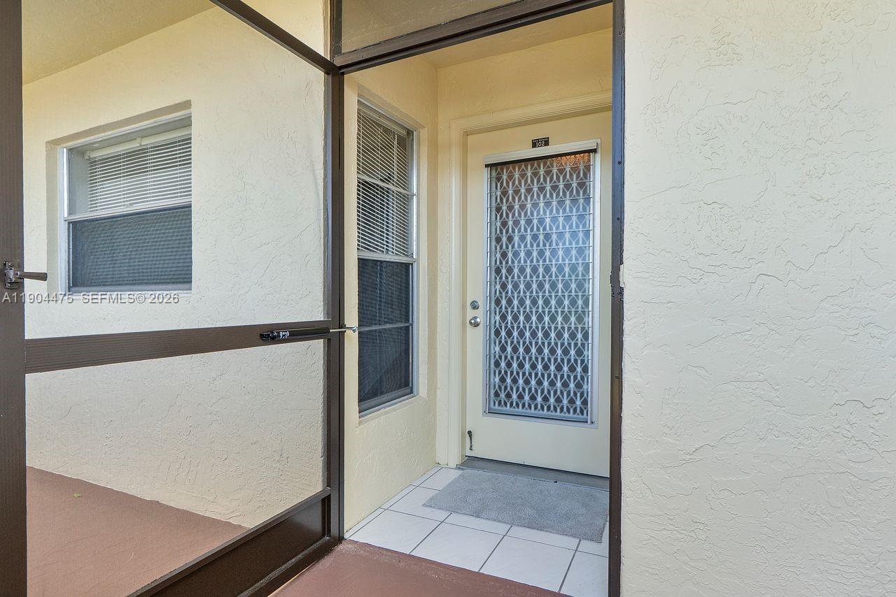 BARWOOD CONDO - Residential