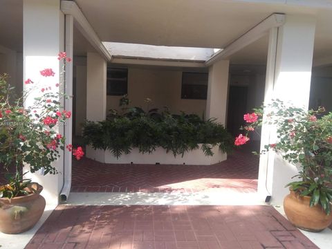 A home in Oakland Park