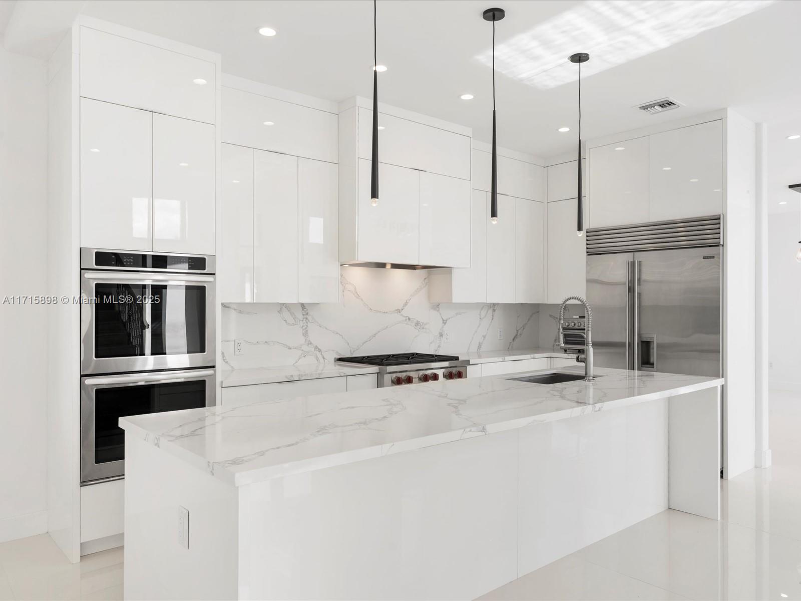 EASTERN SHORES 1ST ADDN - Residential