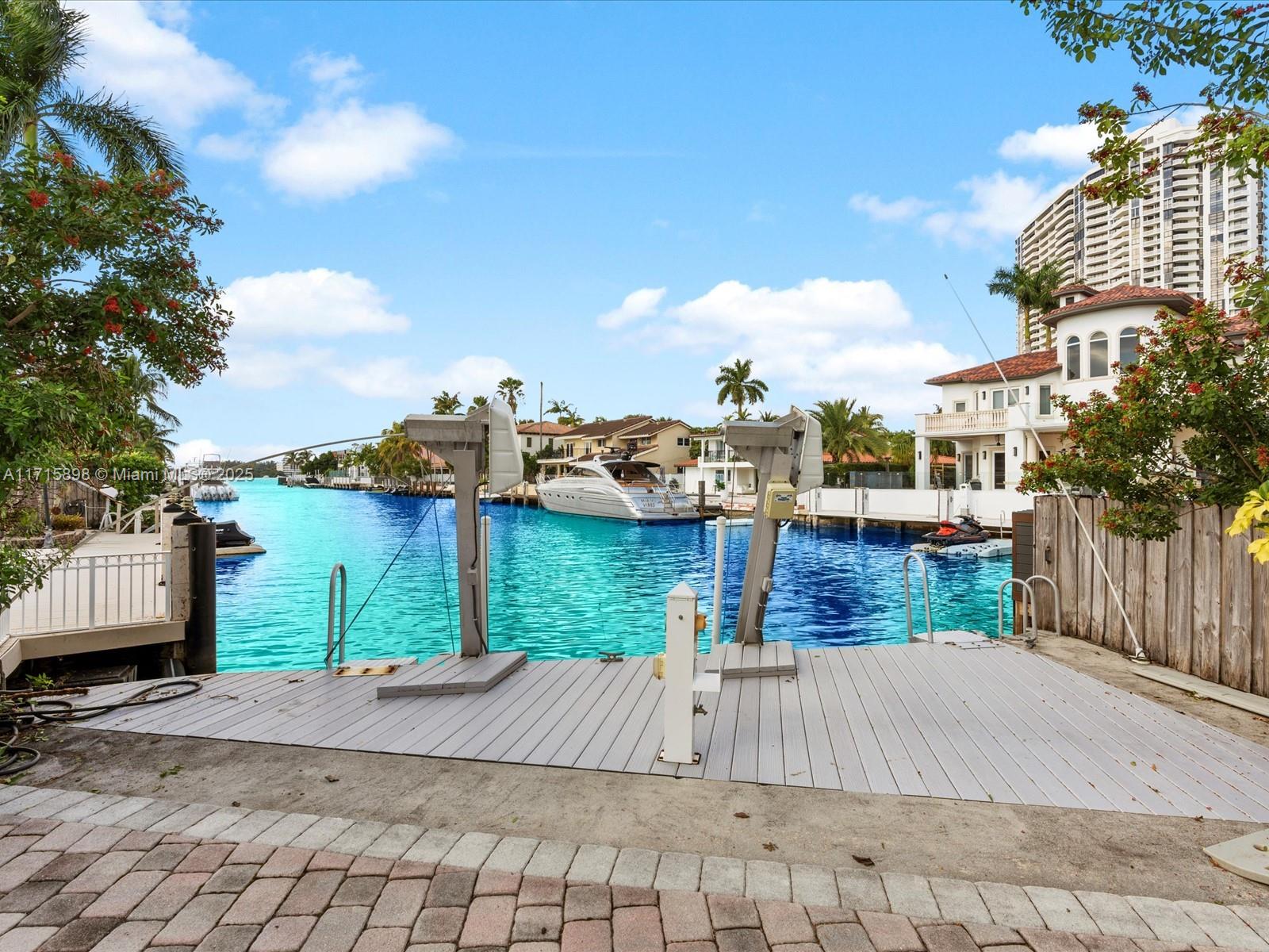 EASTERN SHORES 1ST ADDN - Residential