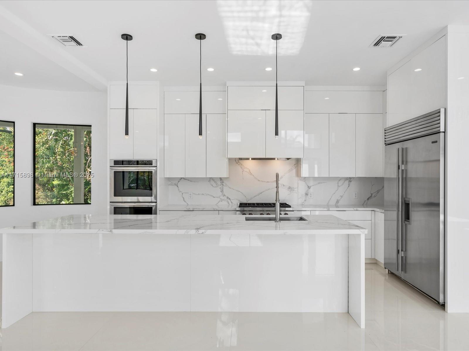 EASTERN SHORES 1ST ADDN - Residential