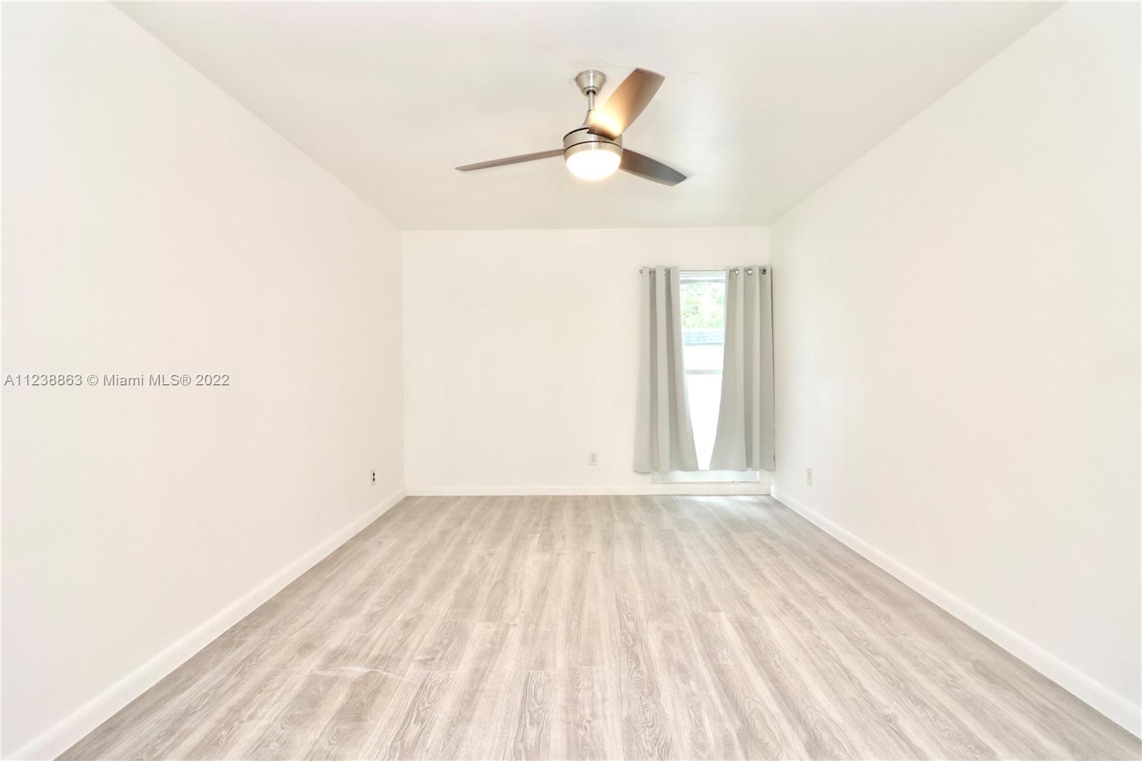 MAINLANDS OF TAMARAC LAKE - Residential