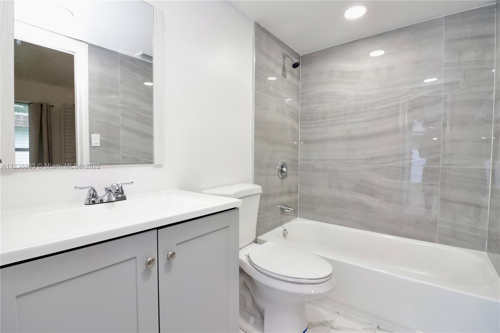 MAINLANDS OF TAMARAC LAKE - Residential