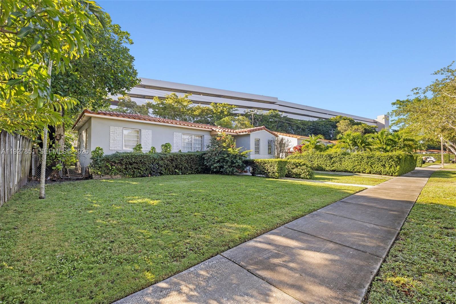 CORAL GATE SEC D - Residential