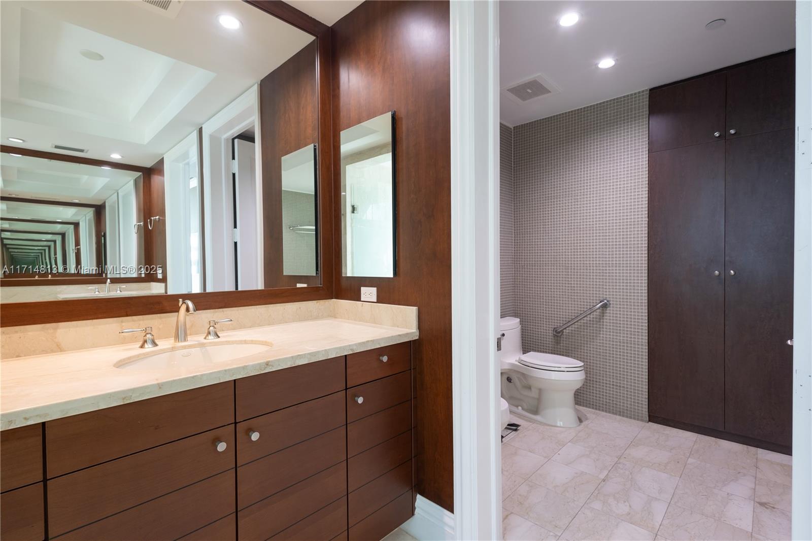 10295 COLLINS AVE RESDNTA - Residential