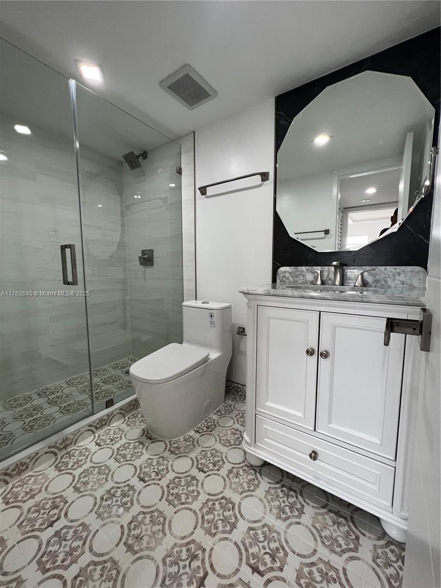 KINGS COVE CONDO - Residential