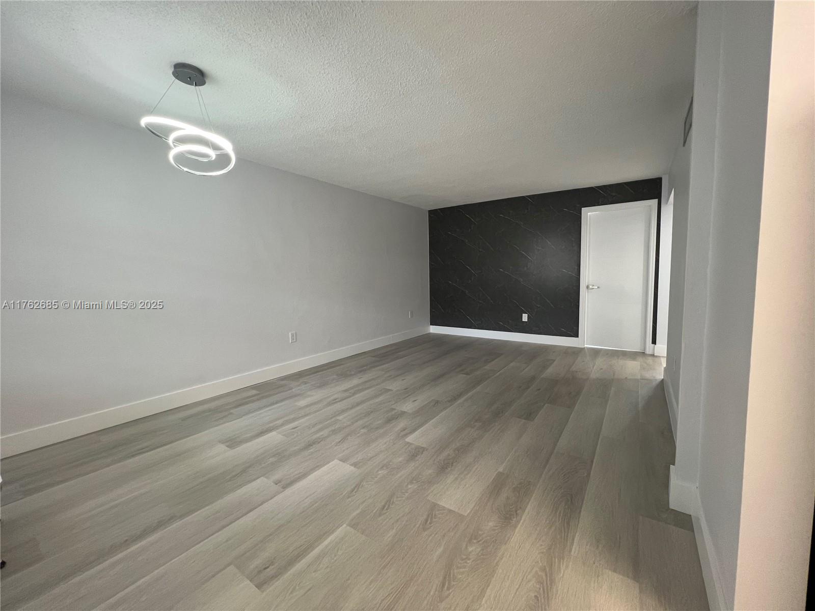 KINGS COVE CONDO - Residential