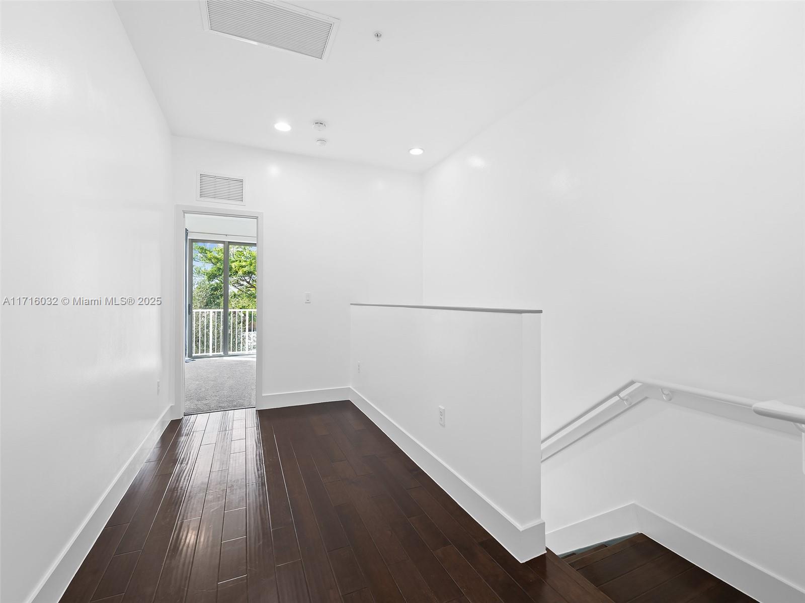 WEITZER AVENTURA PLACE CO - Residential