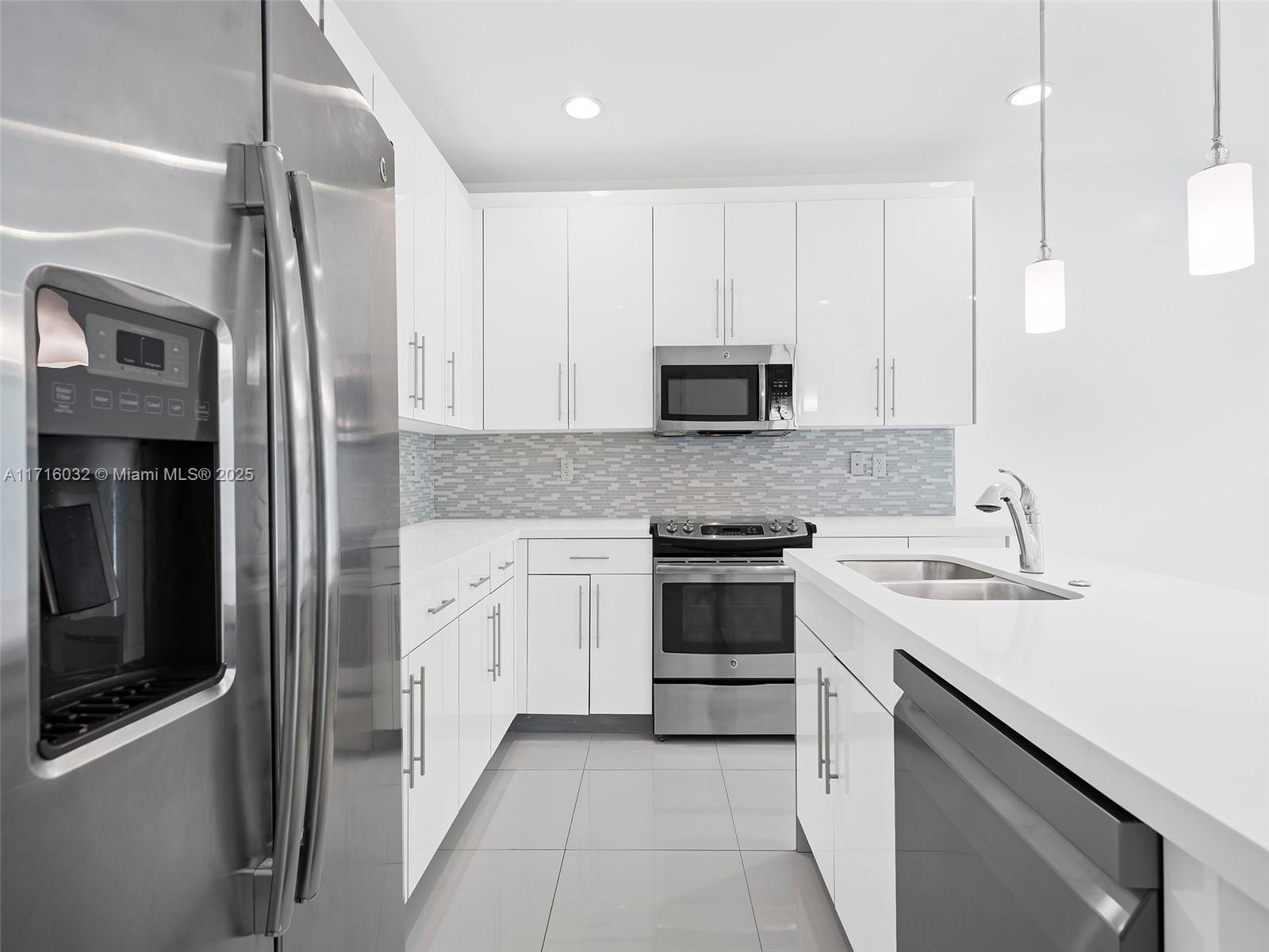 WEITZER AVENTURA PLACE CO - Residential