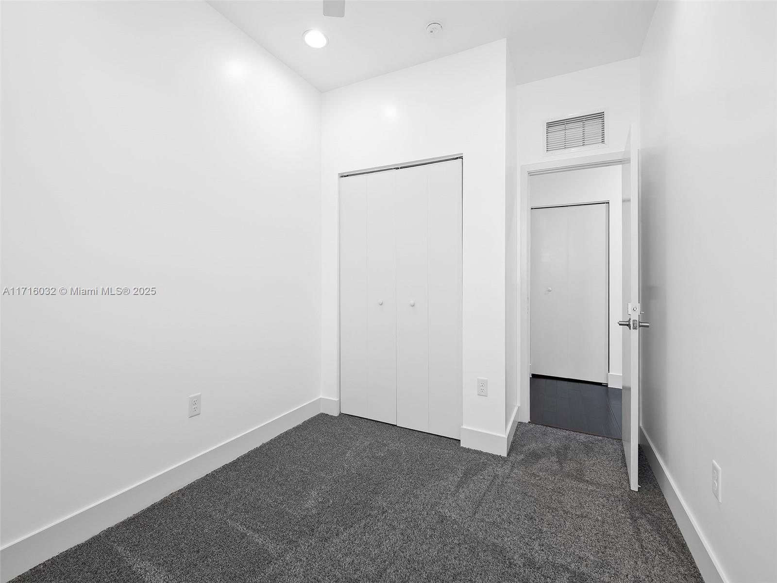 WEITZER AVENTURA PLACE CO - Residential