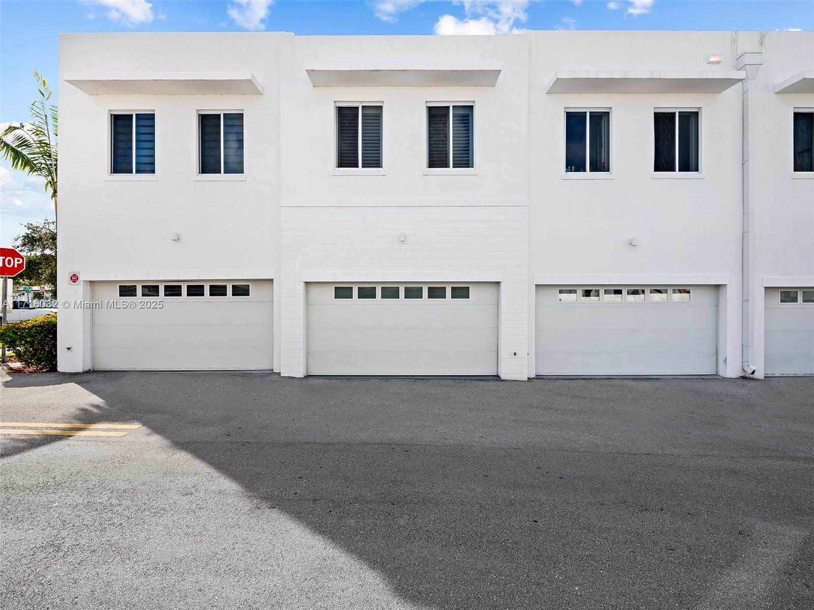 WEITZER AVENTURA PLACE CO - Residential
