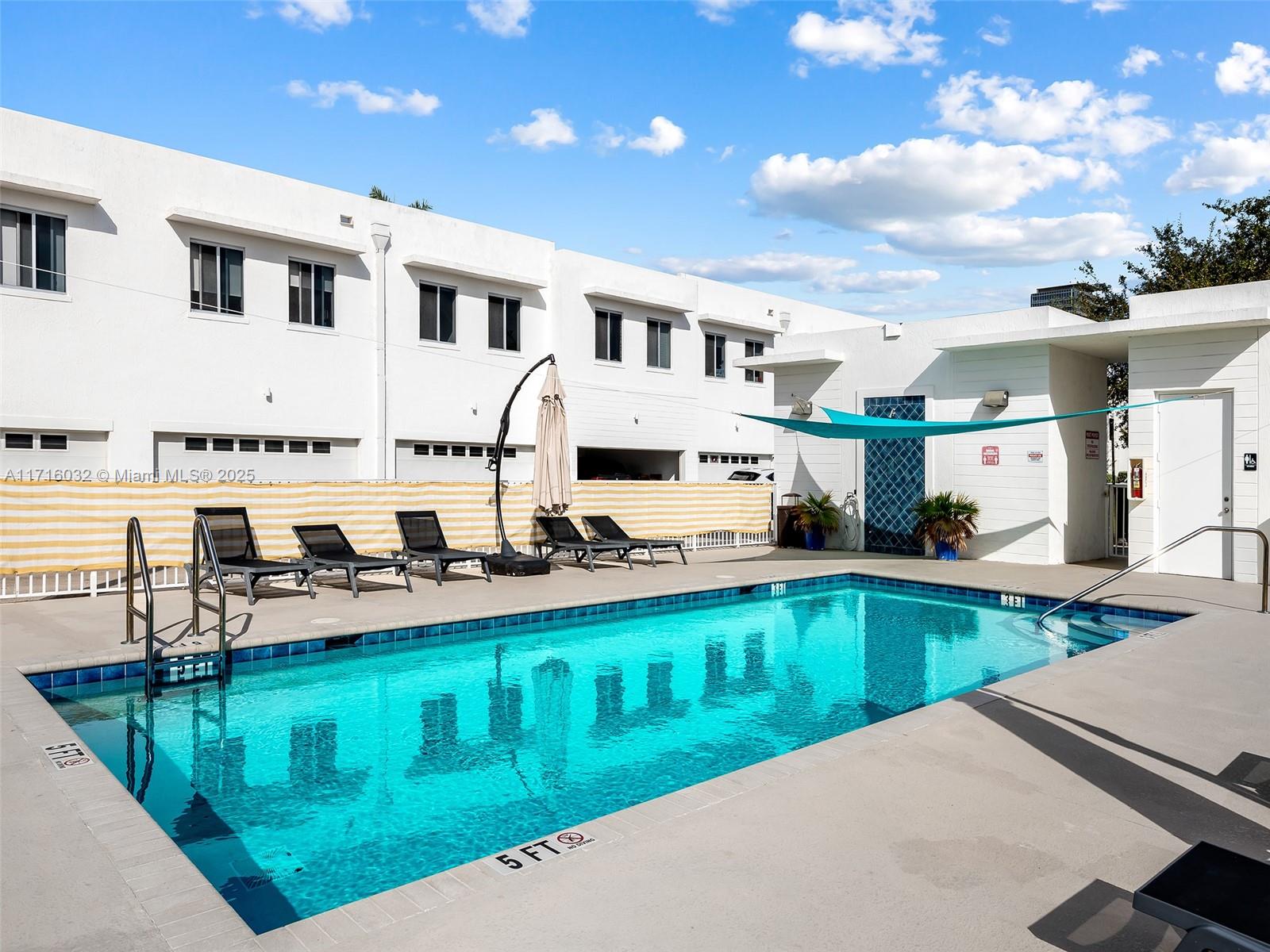 WEITZER AVENTURA PLACE CO - Residential