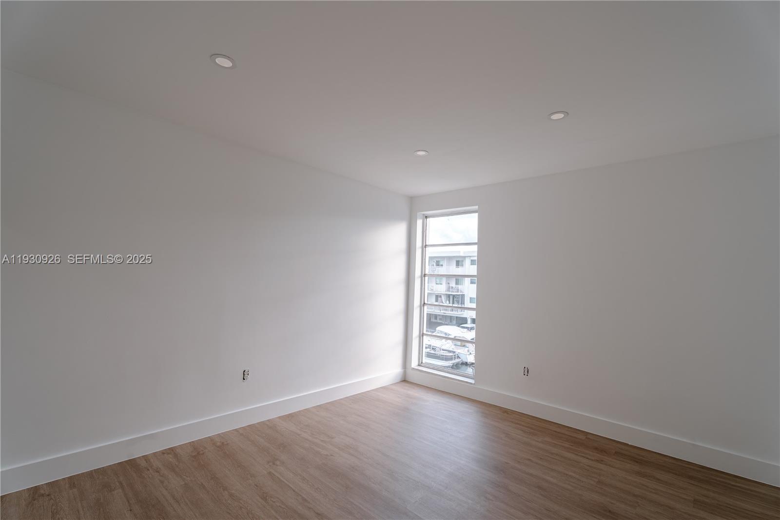 SUNNY SHORES CONDO - Residential Lease