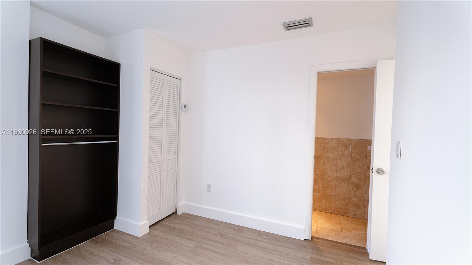 SUNNY SHORES CONDO - Residential Lease