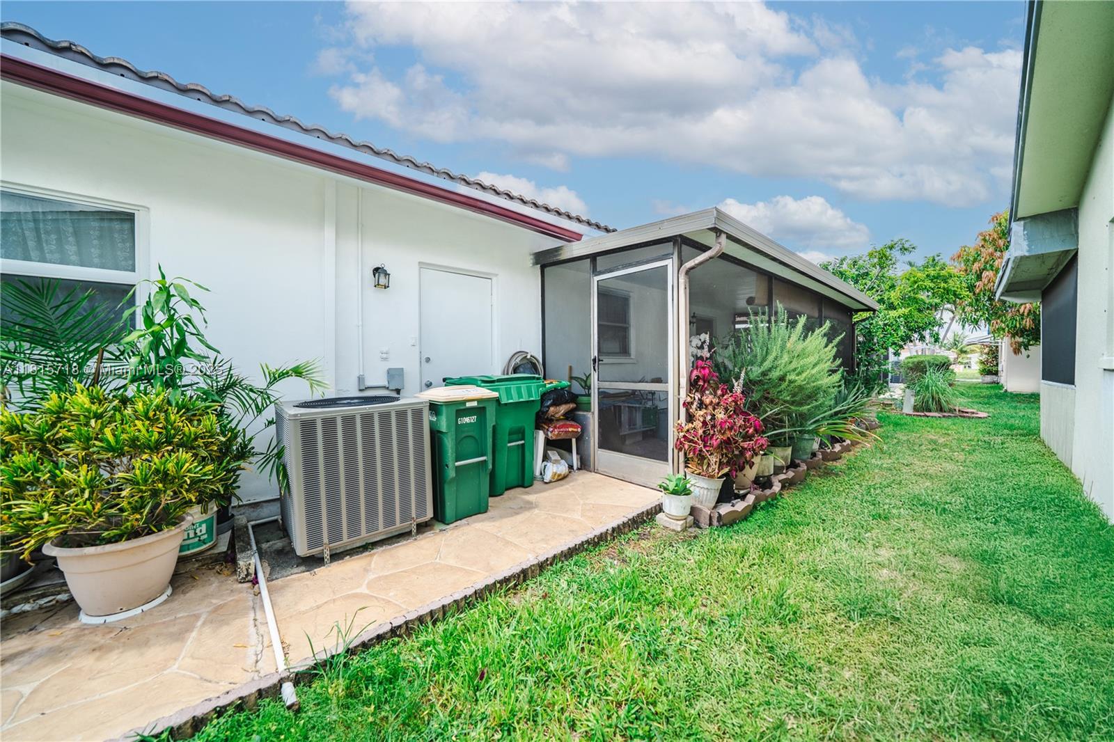 MAINLANDS OF TAMARAC LAKE - Residential