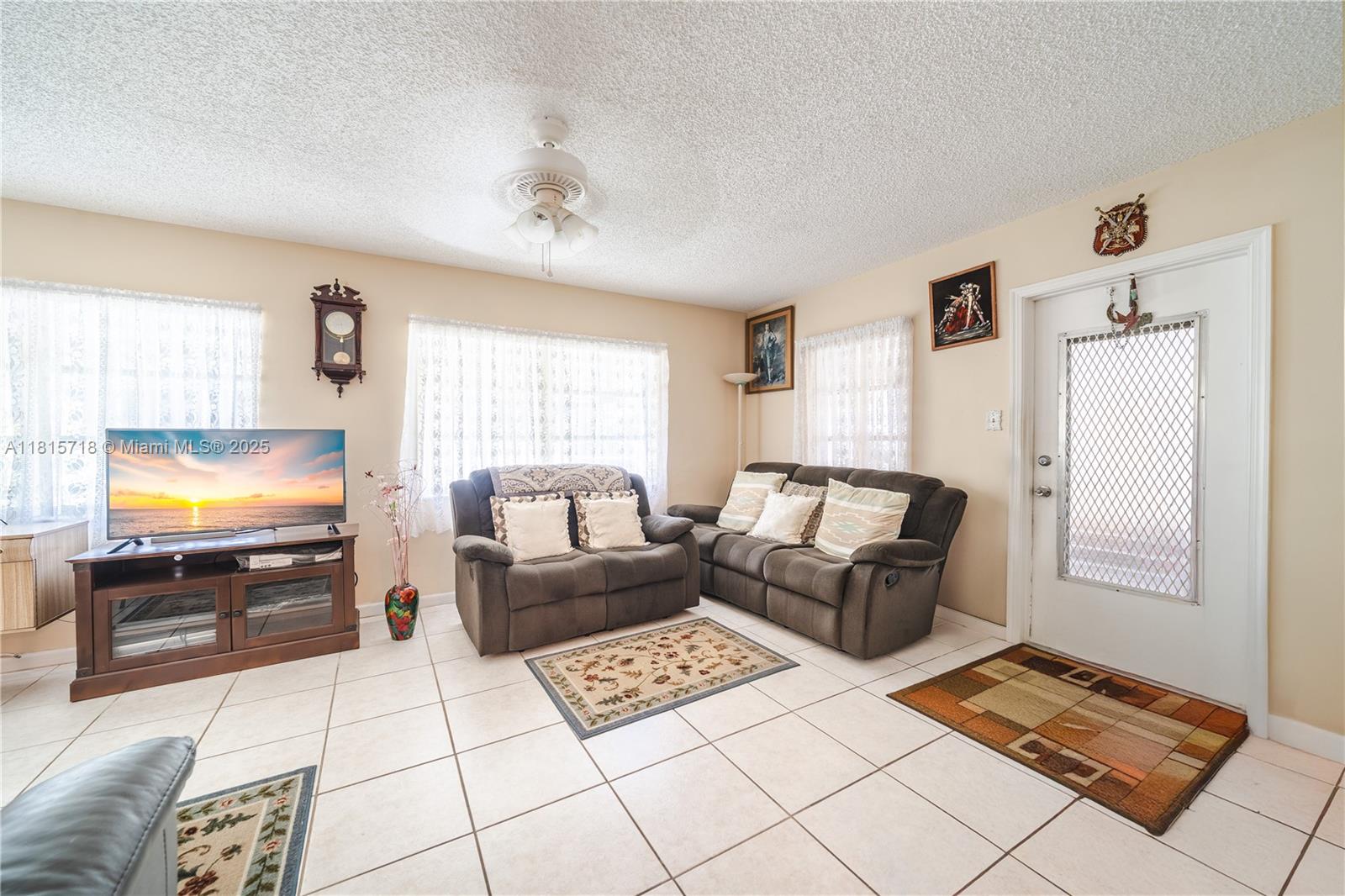 MAINLANDS OF TAMARAC LAKE - Residential