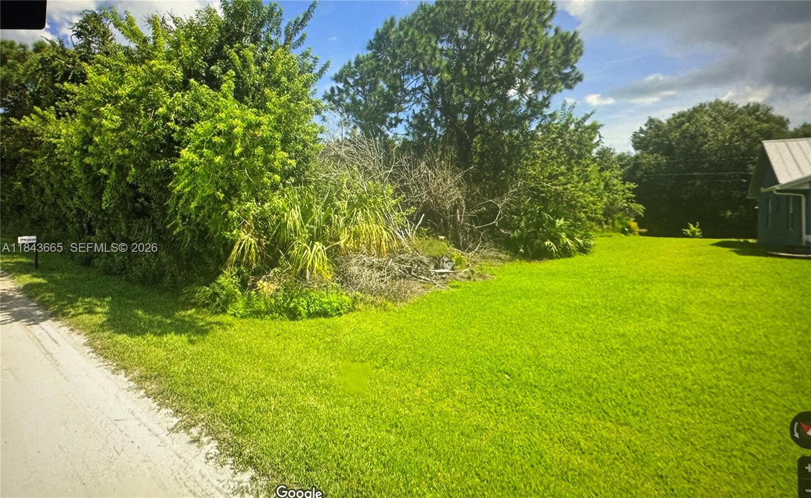 VERO LAKE ESTATES UNIT H- - Land