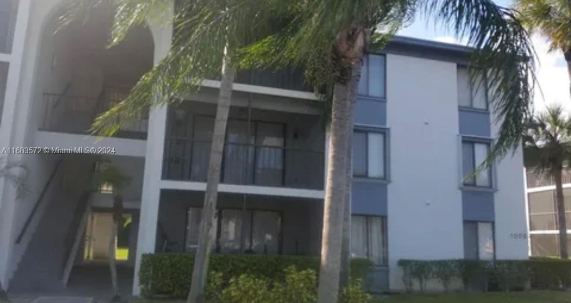 PALM CLUB VILLAGE I CONDO - Residential