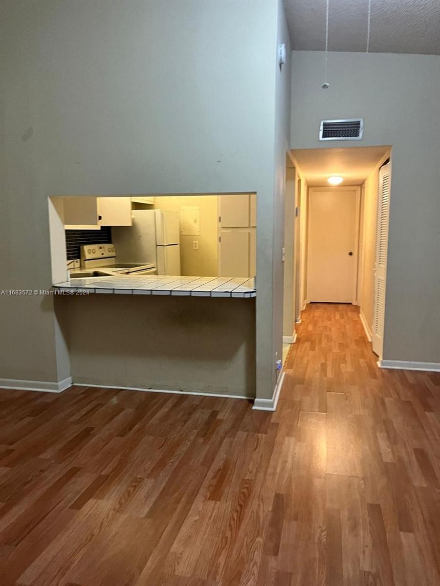PALM CLUB VILLAGE I CONDO - Residential
