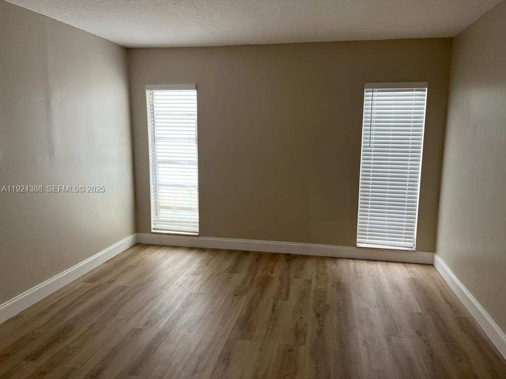 TOWN SQUARE CONDO - Residential Lease