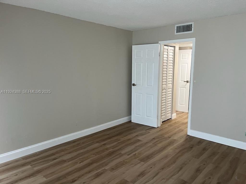TOWN SQUARE CONDO - Residential Lease