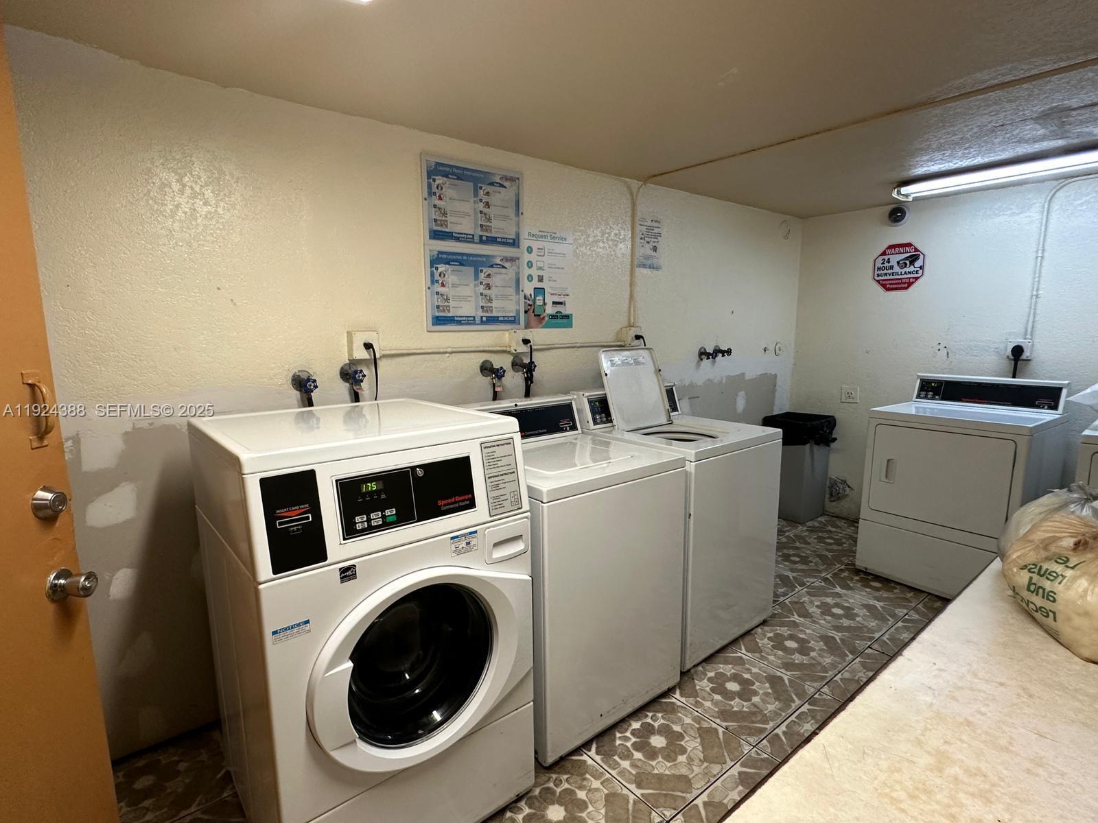 TOWN SQUARE CONDO - Residential Lease