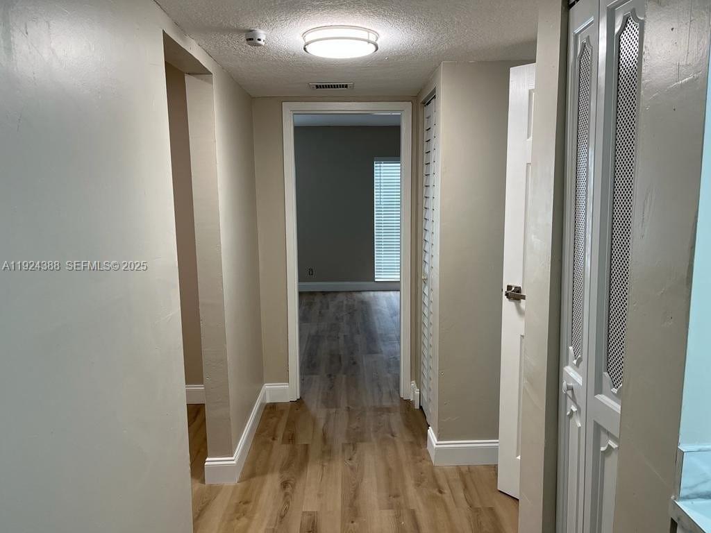 TOWN SQUARE CONDO - Residential Lease