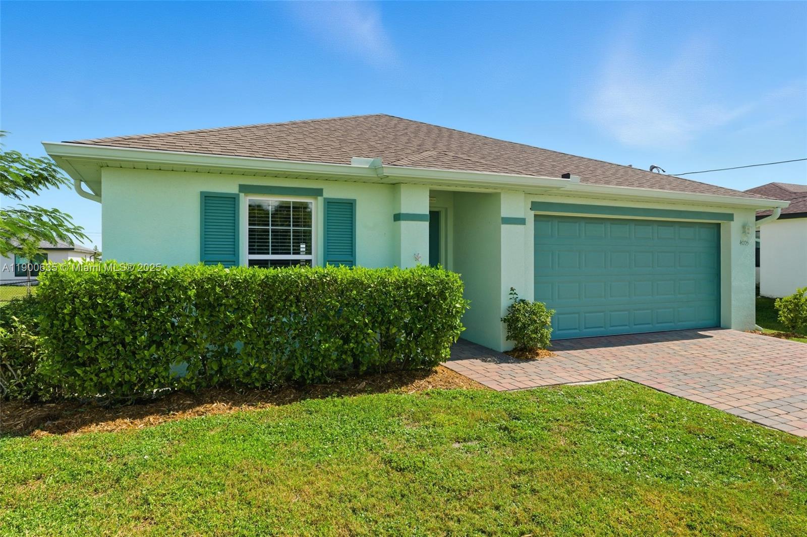 CAPE CORAL - Residential