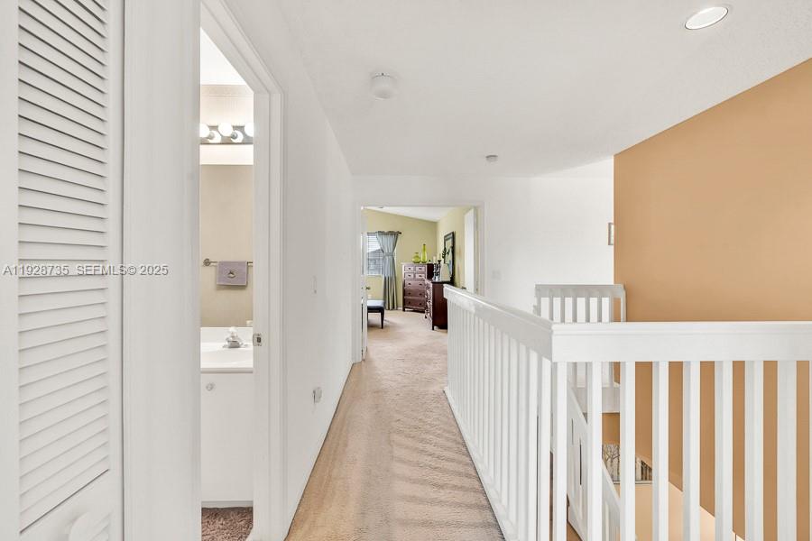 TWIN ACRES - Residential