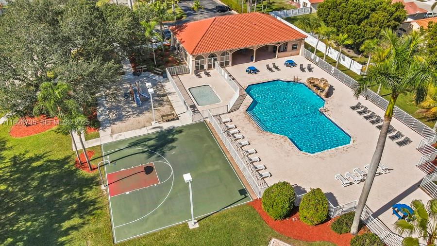 TWIN ACRES - Residential