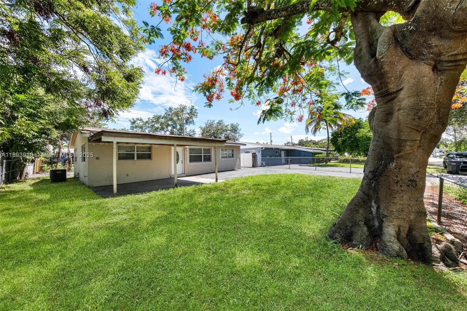 LINWOOD GARDENS - Residential