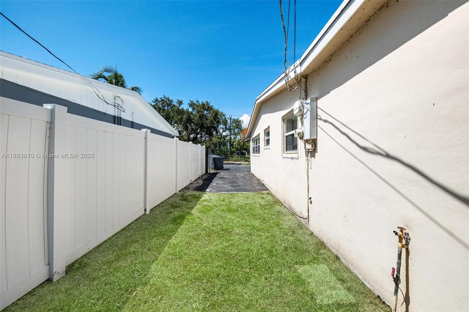 LINWOOD GARDENS - Residential