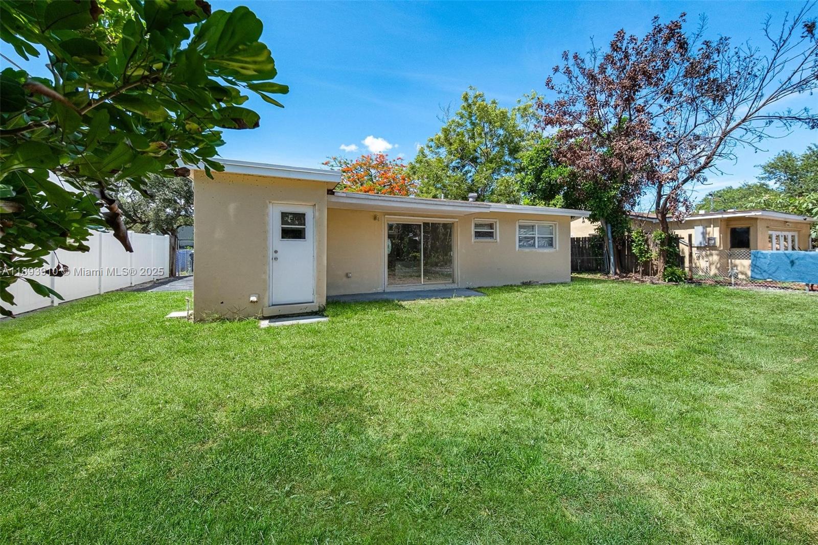 LINWOOD GARDENS - Residential