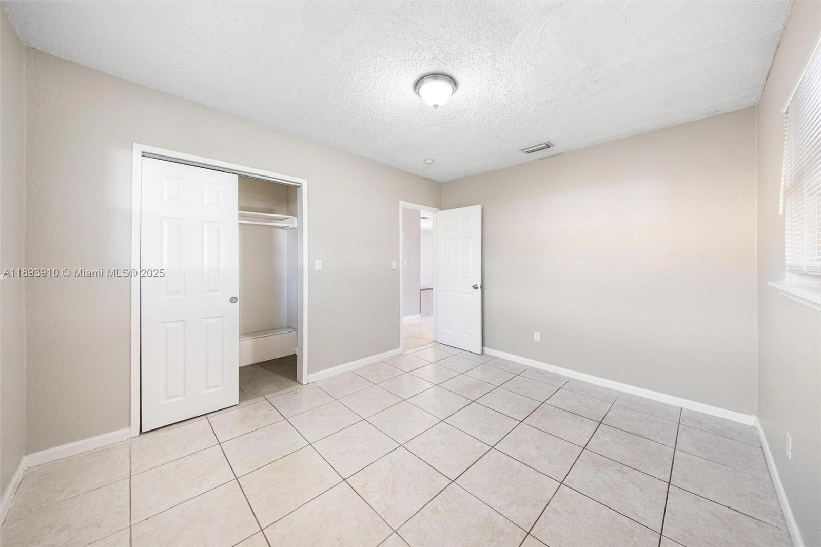 LINWOOD GARDENS - Residential