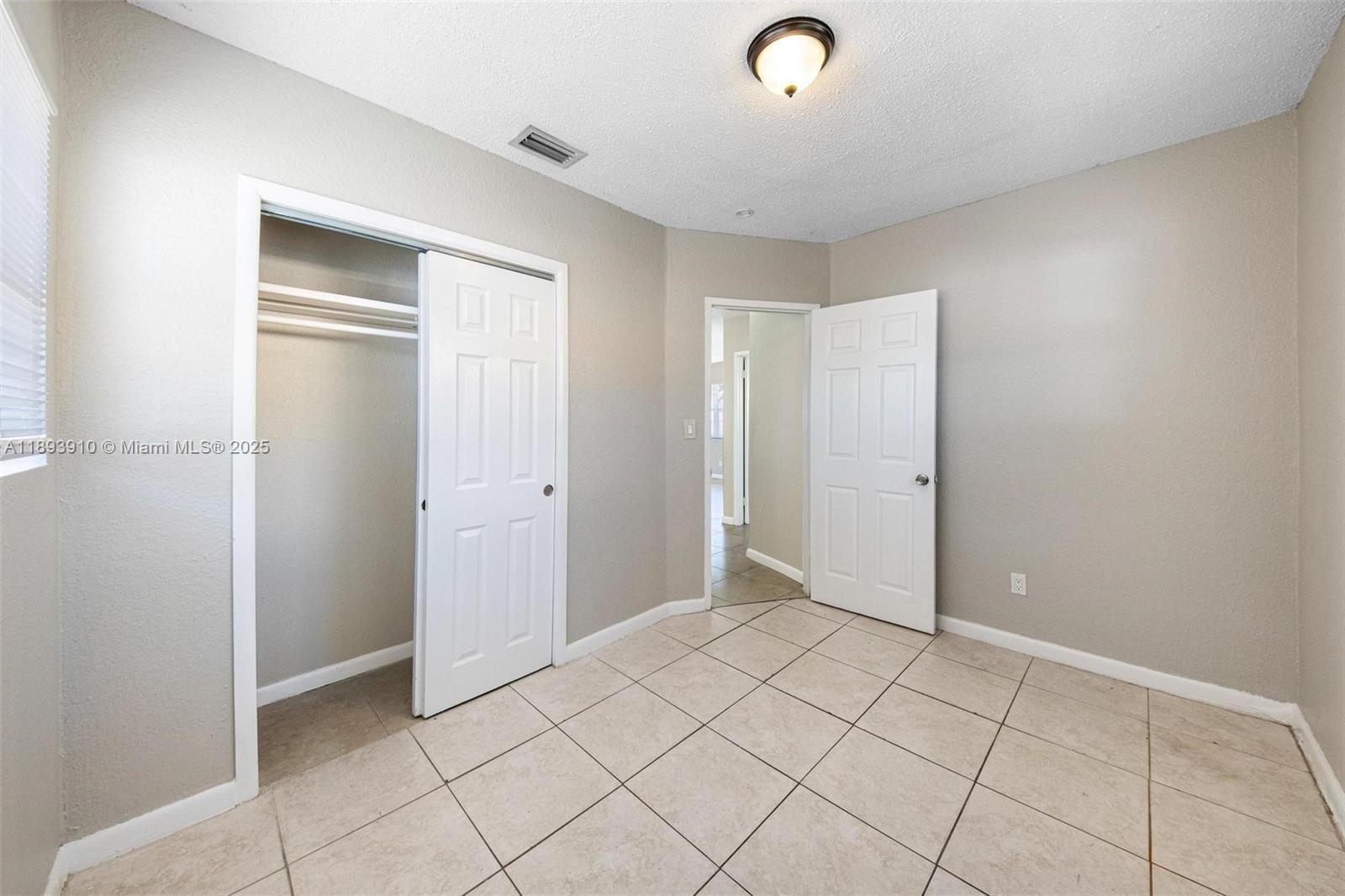 LINWOOD GARDENS - Residential