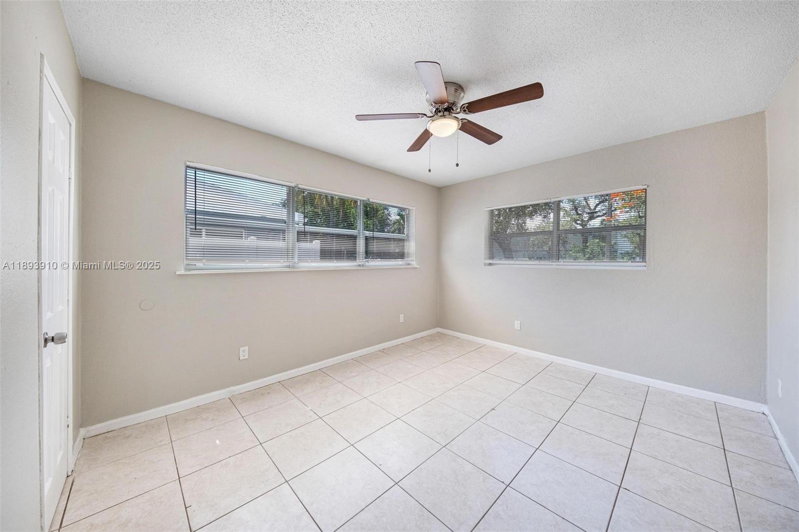 LINWOOD GARDENS - Residential