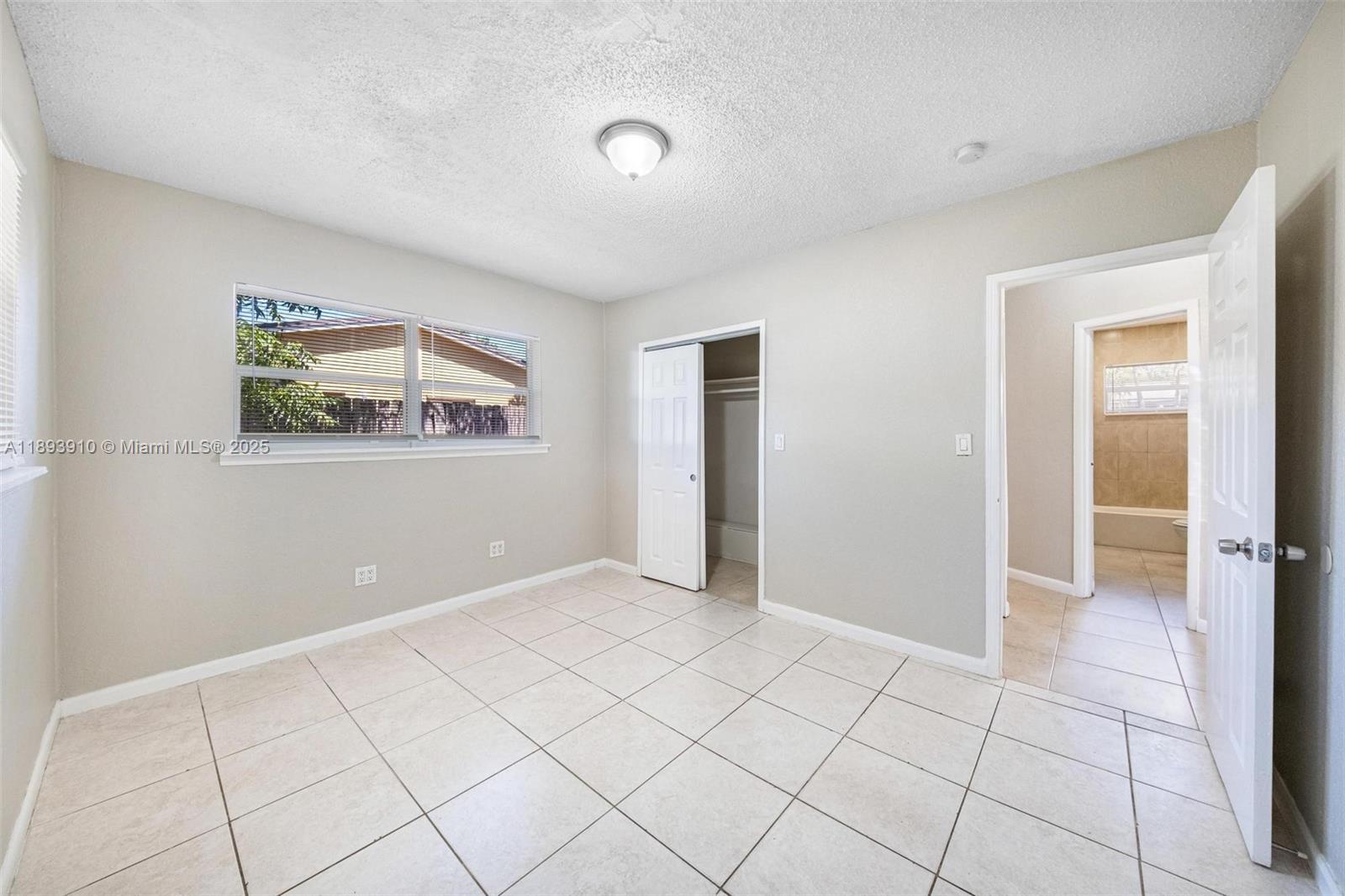 LINWOOD GARDENS - Residential