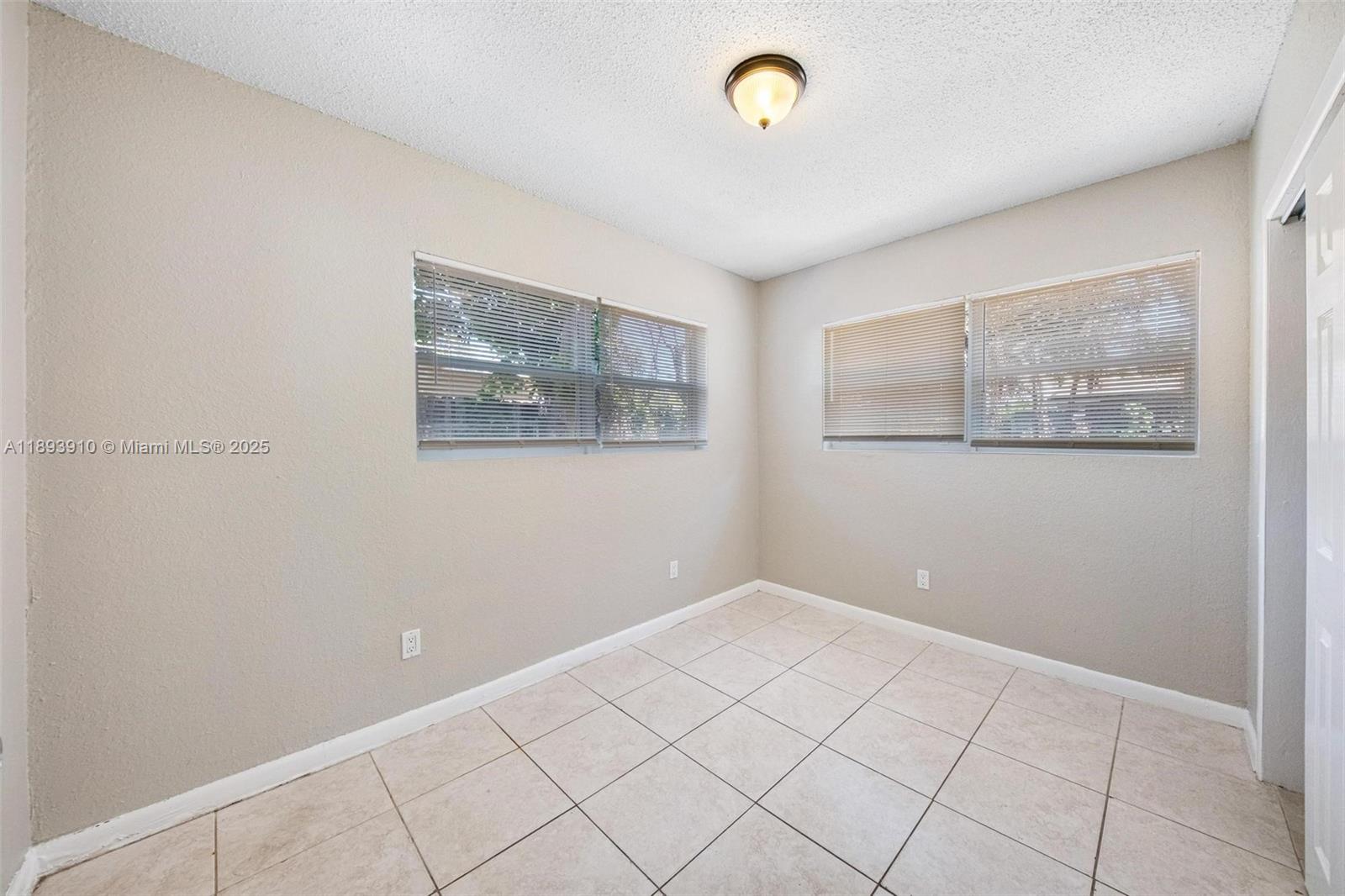 LINWOOD GARDENS - Residential