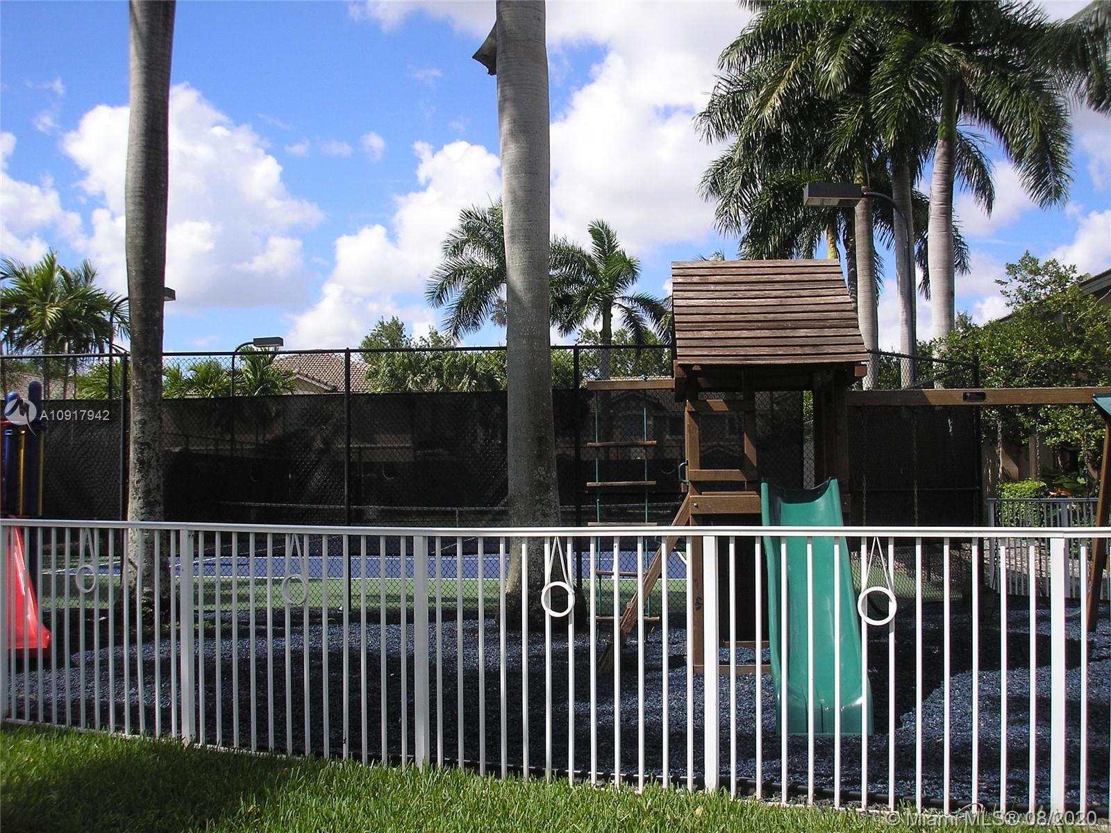 LAS BRISAS AT DORAL CONDO - Residential