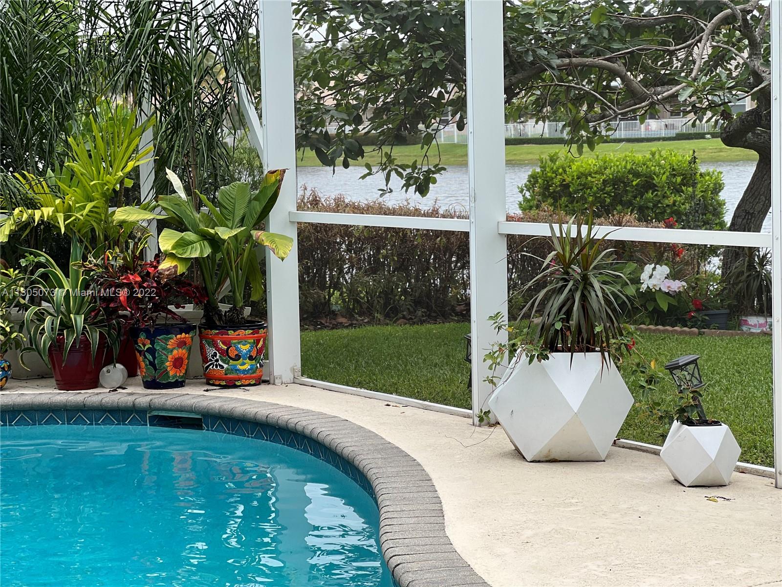 CORAL CREEK 146-6 B - Residential