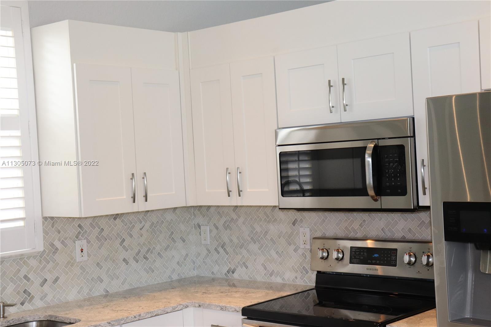 CORAL CREEK 146-6 B - Residential