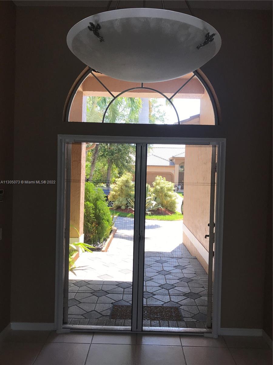 CORAL CREEK 146-6 B - Residential