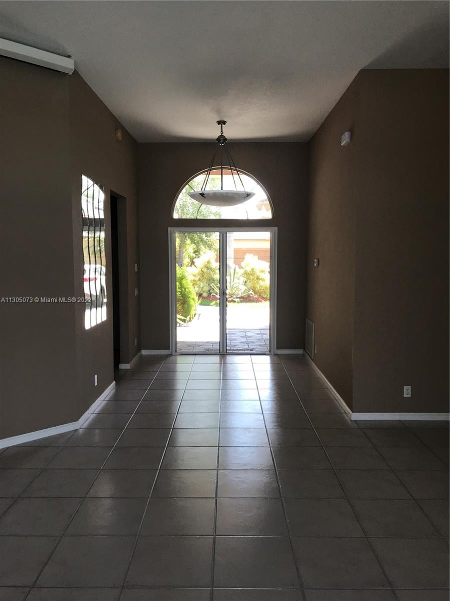 CORAL CREEK 146-6 B - Residential