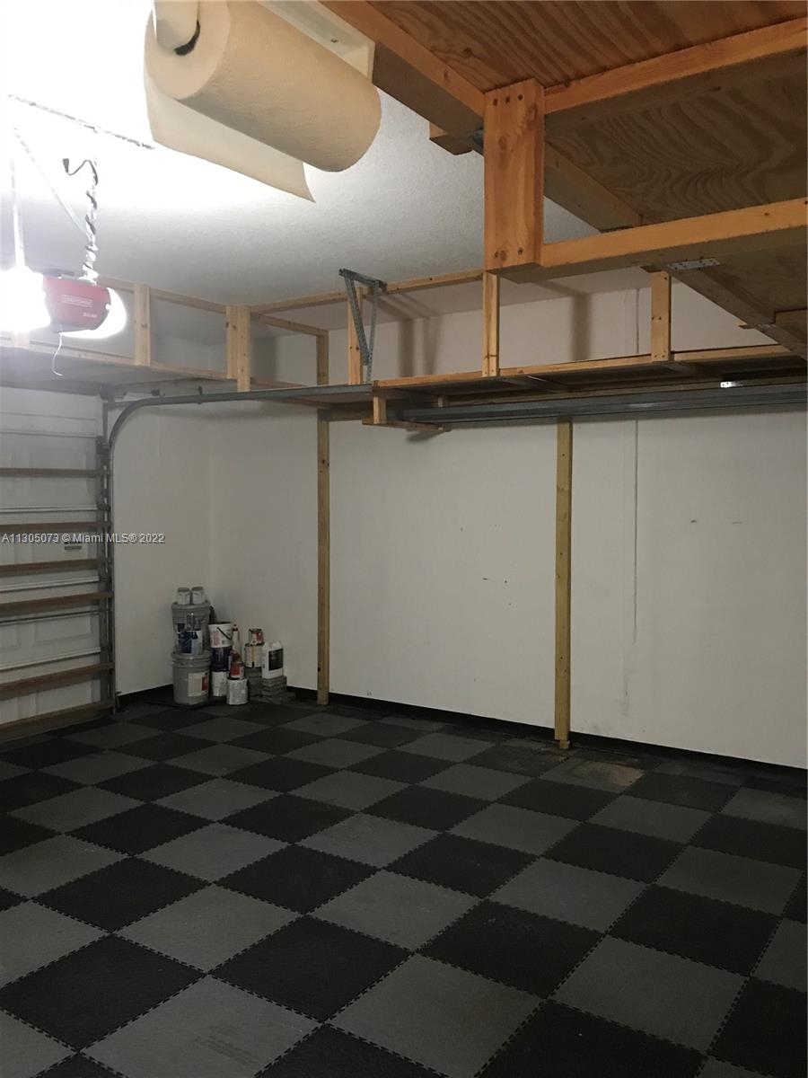 CORAL CREEK 146-6 B - Residential