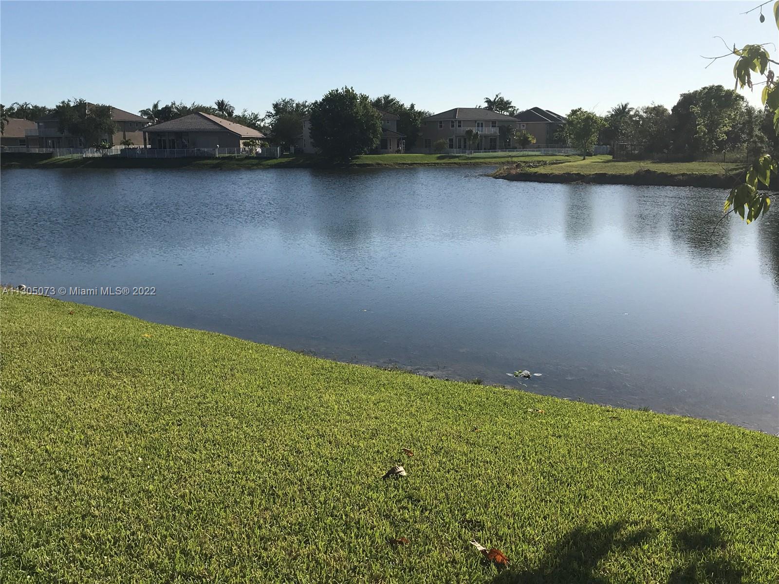 CORAL CREEK 146-6 B - Residential