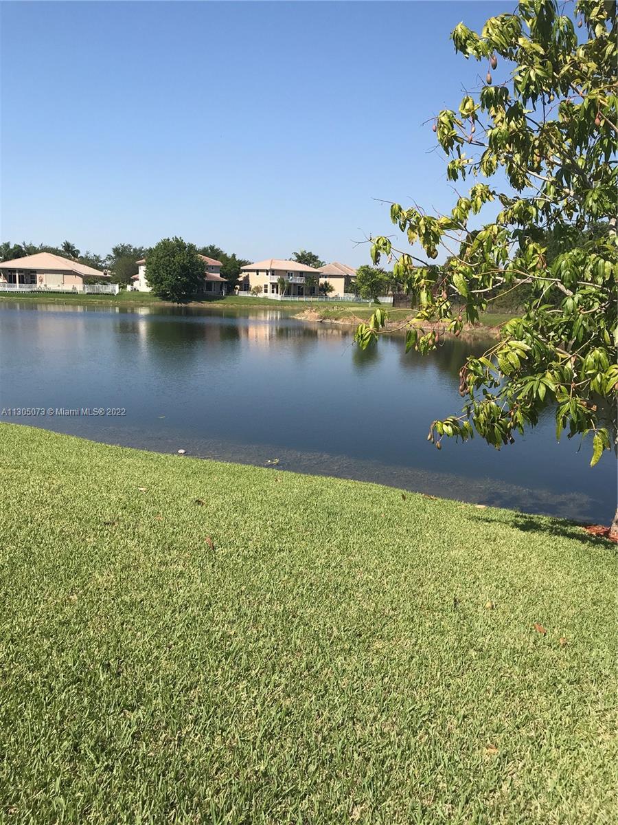 CORAL CREEK 146-6 B - Residential