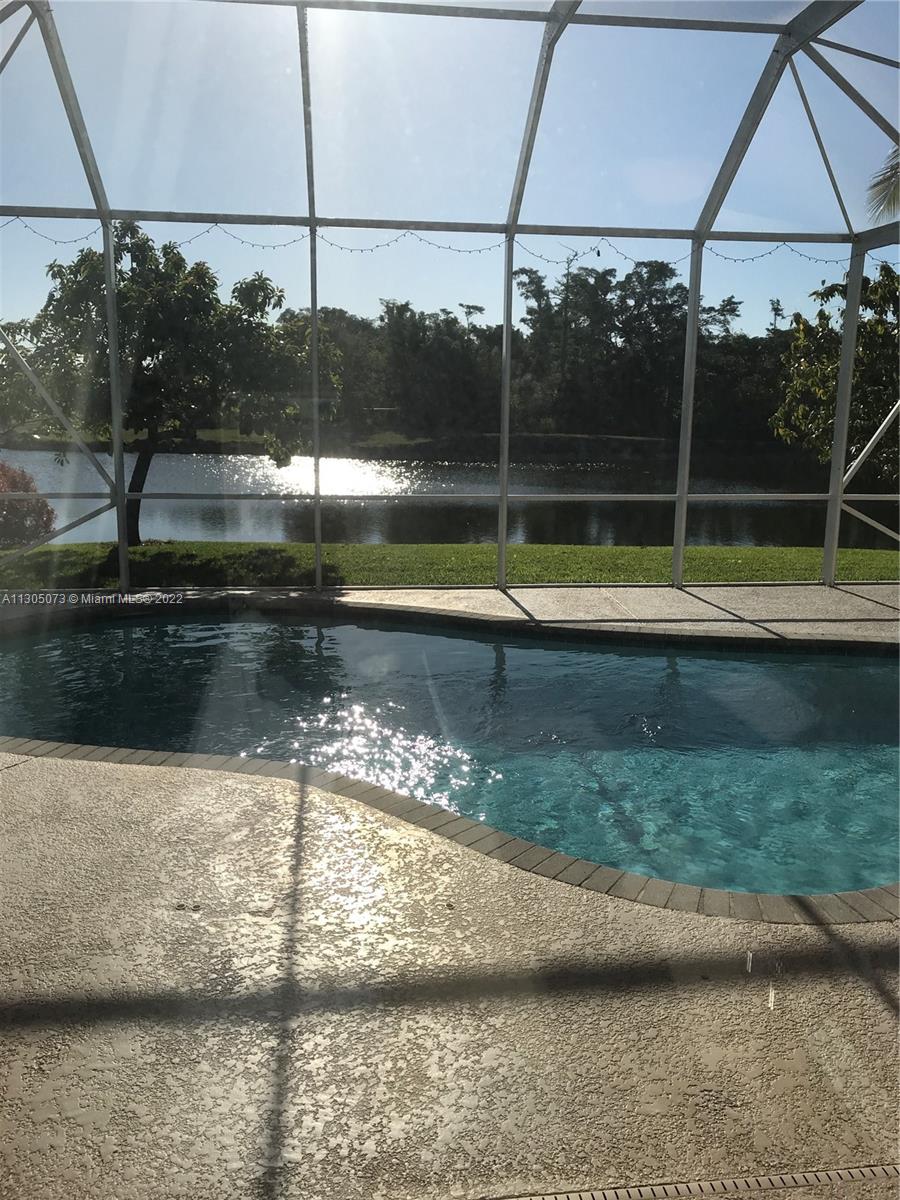 CORAL CREEK 146-6 B - Residential