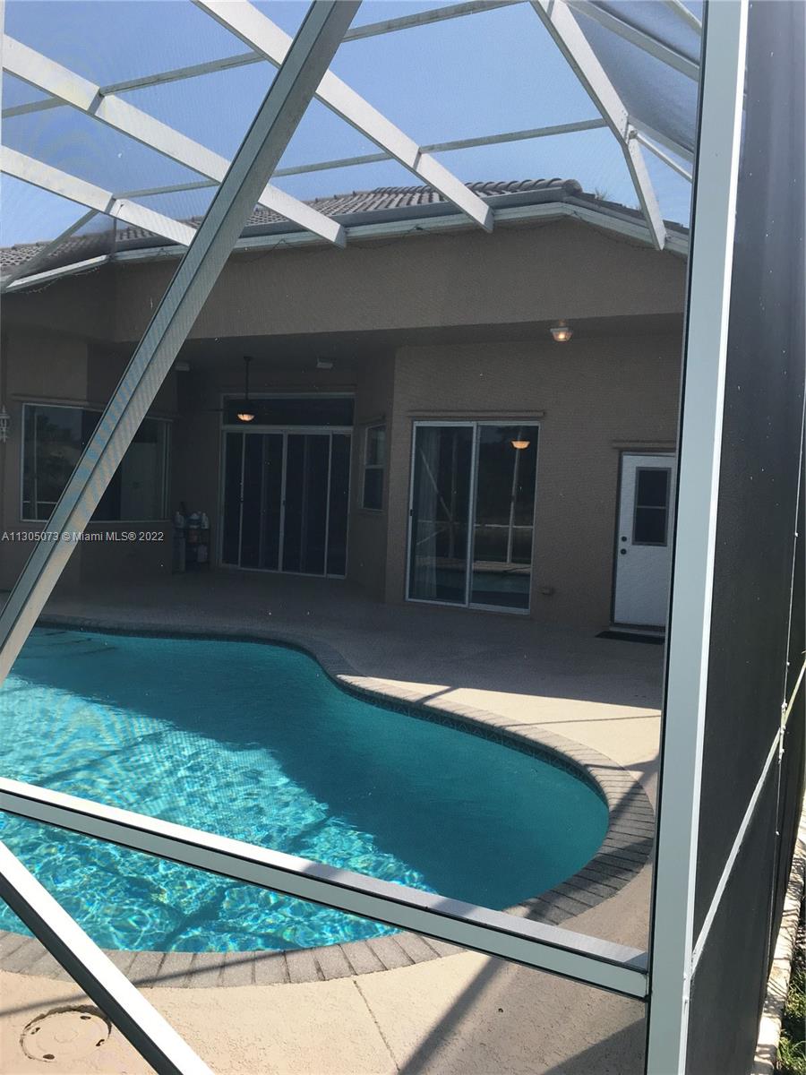 CORAL CREEK 146-6 B - Residential