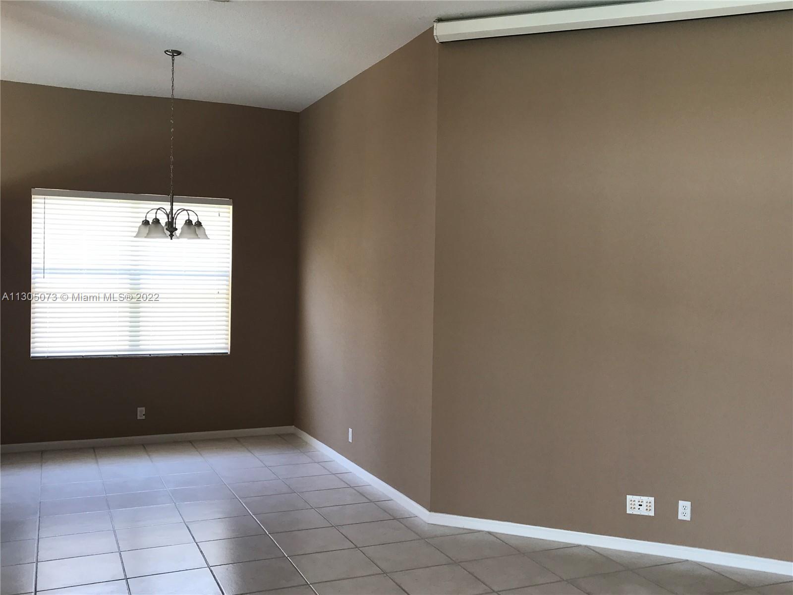 CORAL CREEK 146-6 B - Residential