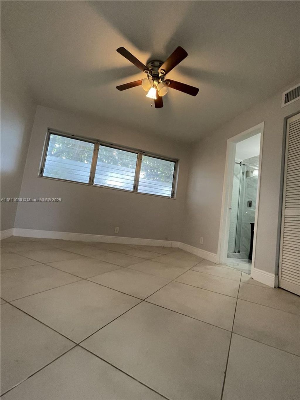 Photo of 1708 NE 20th Ave #6, Fort Lauderdale, FL 33305 (MLS # A11811080)